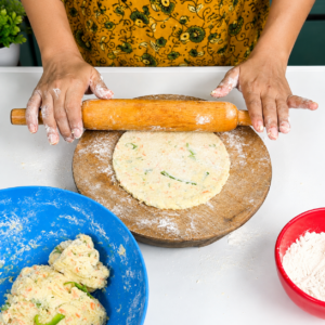 roll-the-paratha